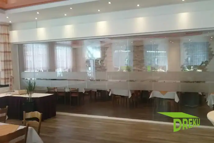 Glasschiebewand Innenraum